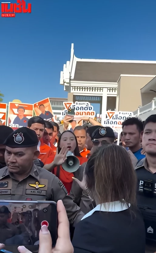 ต้องรับให้ได้! "ส้ม" โดนคนไล่เรื่องธรรมดา สุดท้ายดูที่ผลเลือกตั้ง