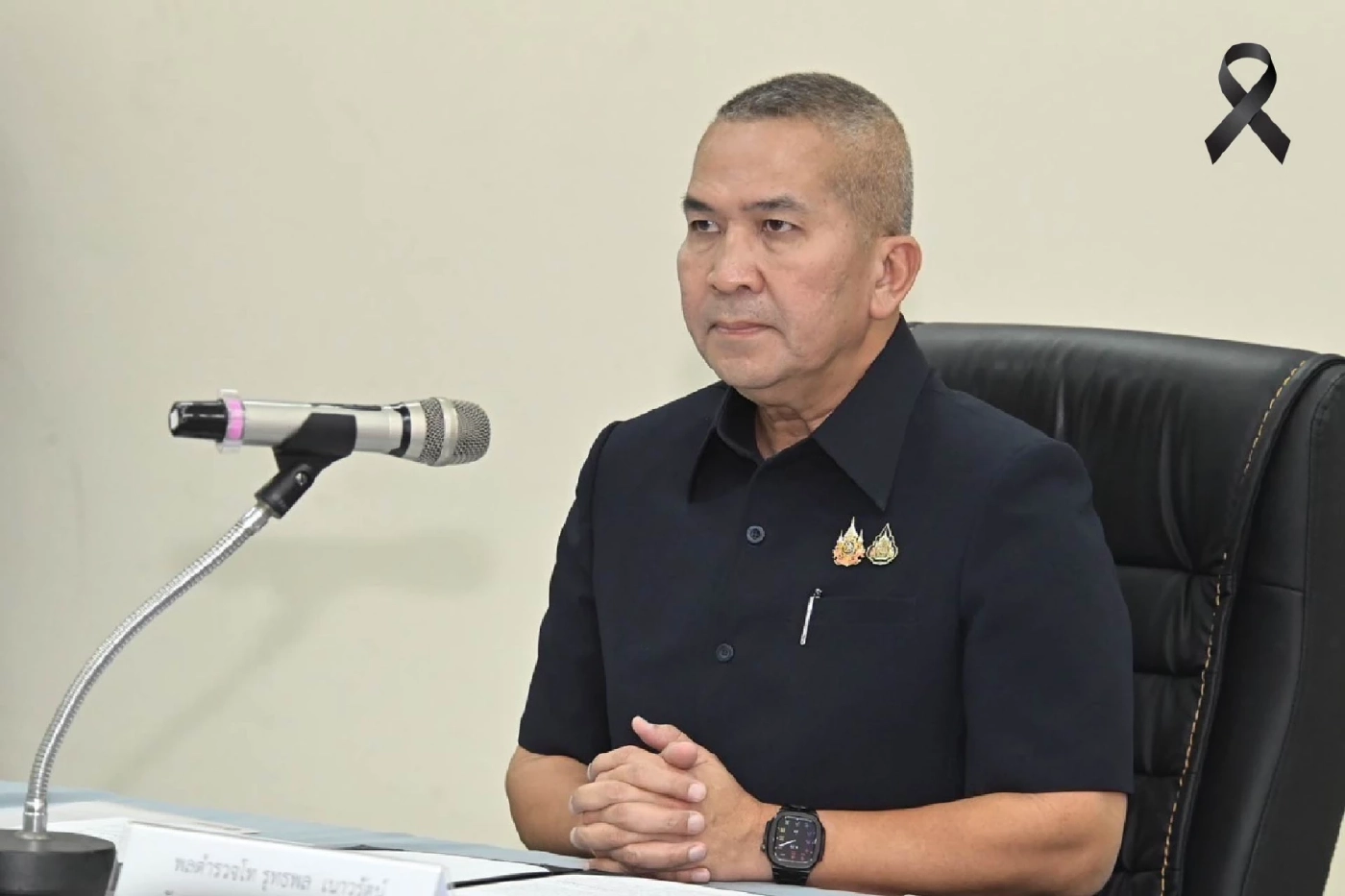 พล.ต.ท.รุทธพล เนาวรัตน์