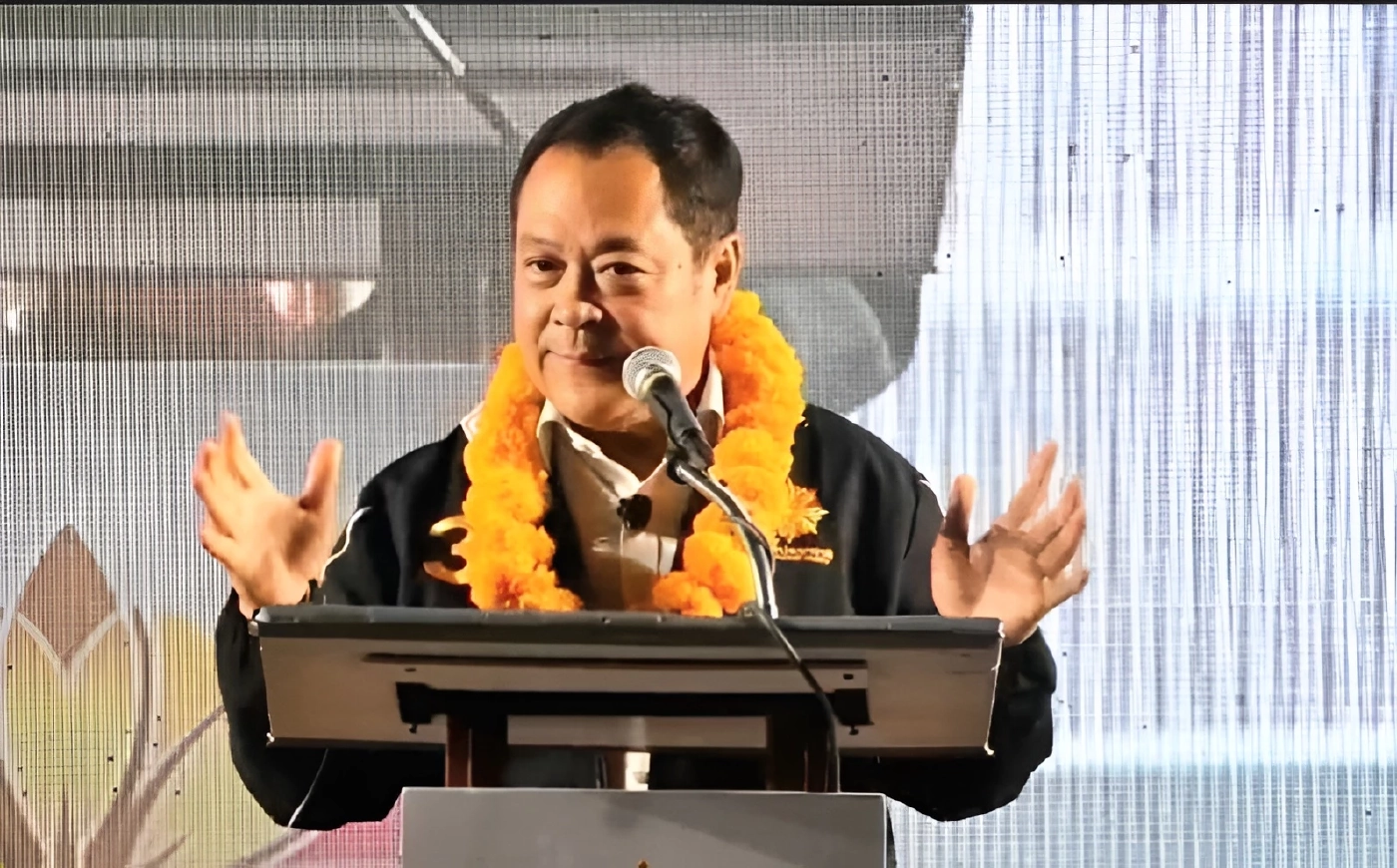 "วันนอร์" ส่งสารถึง "ผู้ว่าฯปัตตานี" เตือน "ปลัด-นายอำเภอ" วางตัวเป็นกลาง หลังพบพิรุธในพื้นที่