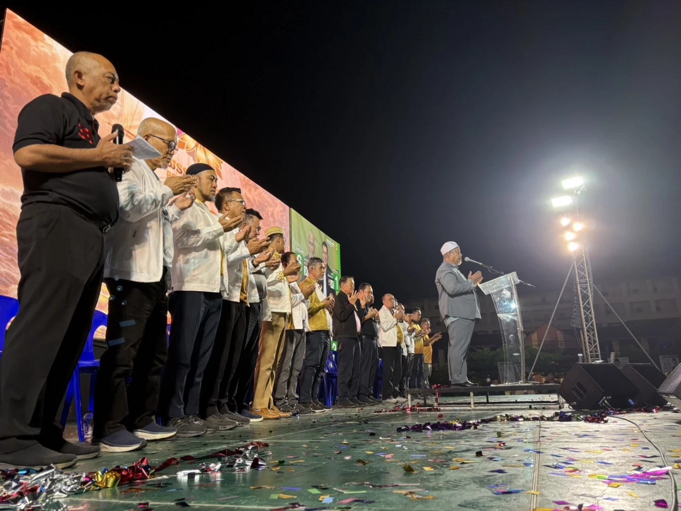 ปัตตานีแตก! คลื่นมหาชน 2 หมื่นแห่ฟัง "ประชาชาติ" ปราศรัยใหญ่