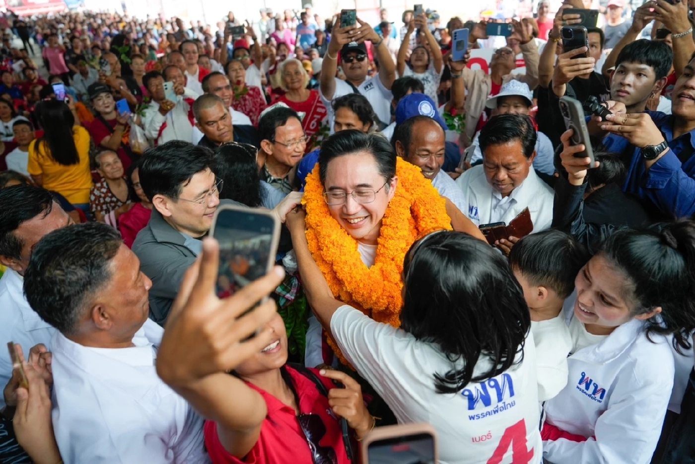 “ยศชนัน” มุ่งพัฒนาใต้ยั่งยืน ชี้โพล "เพื่อไทย" ปักธง 10 ที่นั่ง