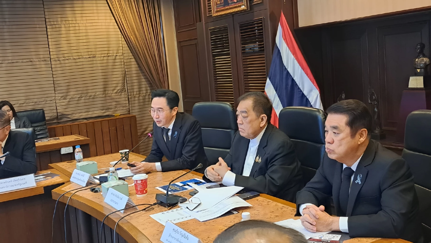 "ยศชนัน" หารือ "สภาหอการค้าฯ" แนะนำนโยบาย เพิ่มเครื่องยนต์เศรษฐกิจใหม่