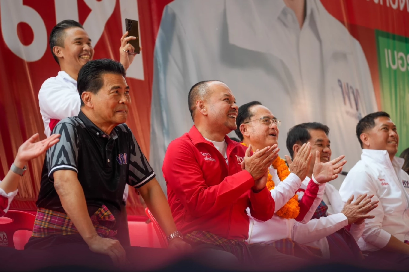 “ณัฐวุฒิ” เผย “ทักษิณ" ส่ง "โอ๊ค" ลุยโคราชแทน ขอแลนด์สไลด์ 16 เขต