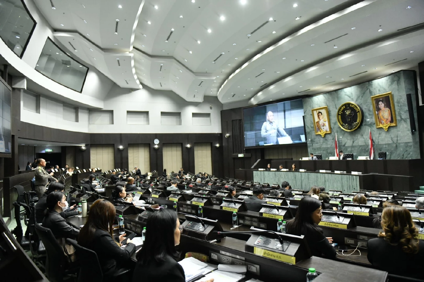 สภากทม. เคาะขยายเวลา "ข้อบัญญัติควบคุมเลี้ยงสัตว์" ออกไป 1 ปี