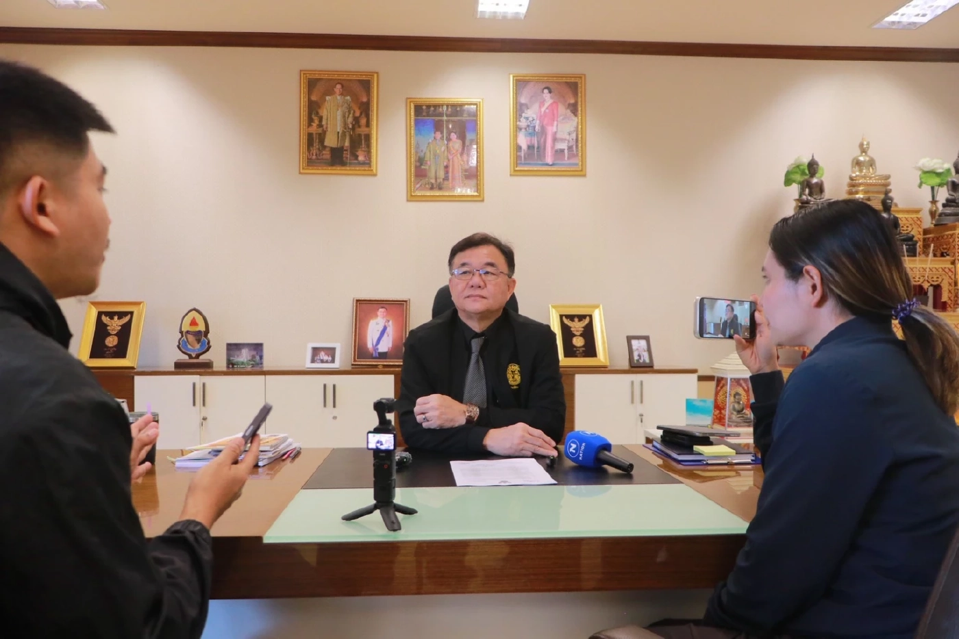 ผู้ว่าฯสั่งสอบฝ่ายปกครอง ตั้งกลุ่มไลน์เอื้อผู้สมัคร สส. - สารวัตรกำนันโผล่ชิงปาร์ตี้ลิสต์?