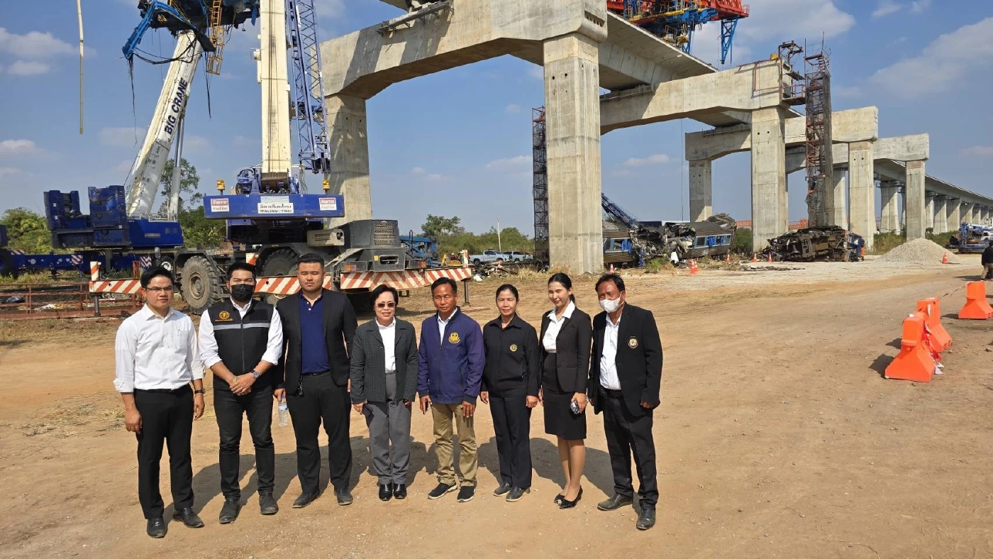 สภาทนายความ ลุยช่วยเหยื่อเครนถล่มทับรถไฟ เผยสิทธิรับเงินเบื้องต้น