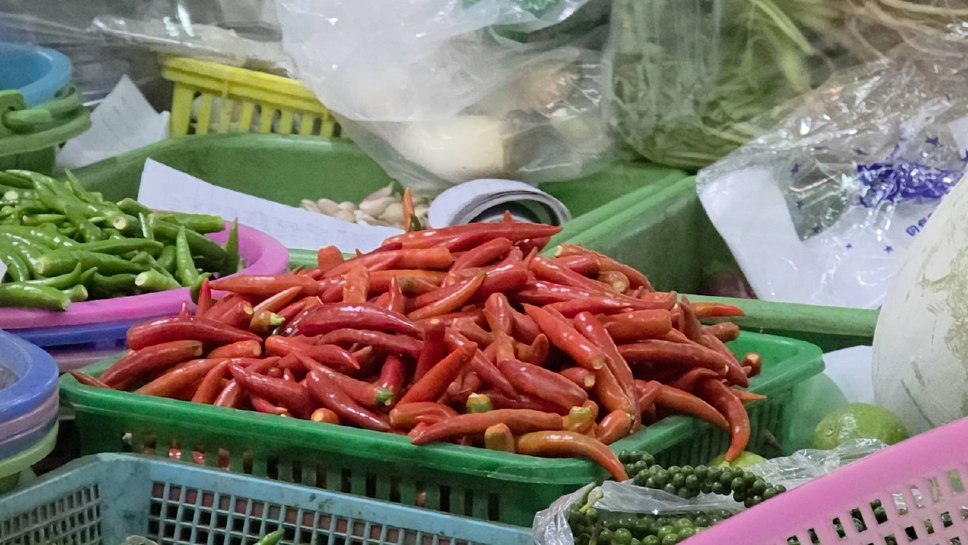 พริกจินดาแดงราคาแพงลิ่ว แซงเนื้อหมู เผยสาเหตุขึ้นราคา