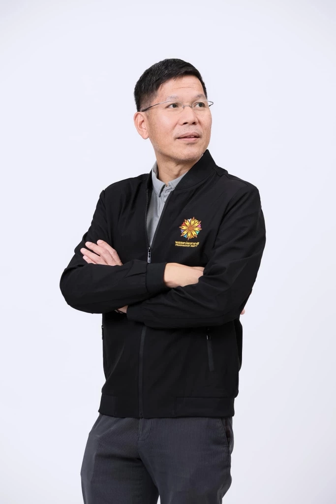 ดร.รุ่งเรือง พิทยศิริ หัวหน้าทีมเศรษฐกิจพรรคประชาชาติ