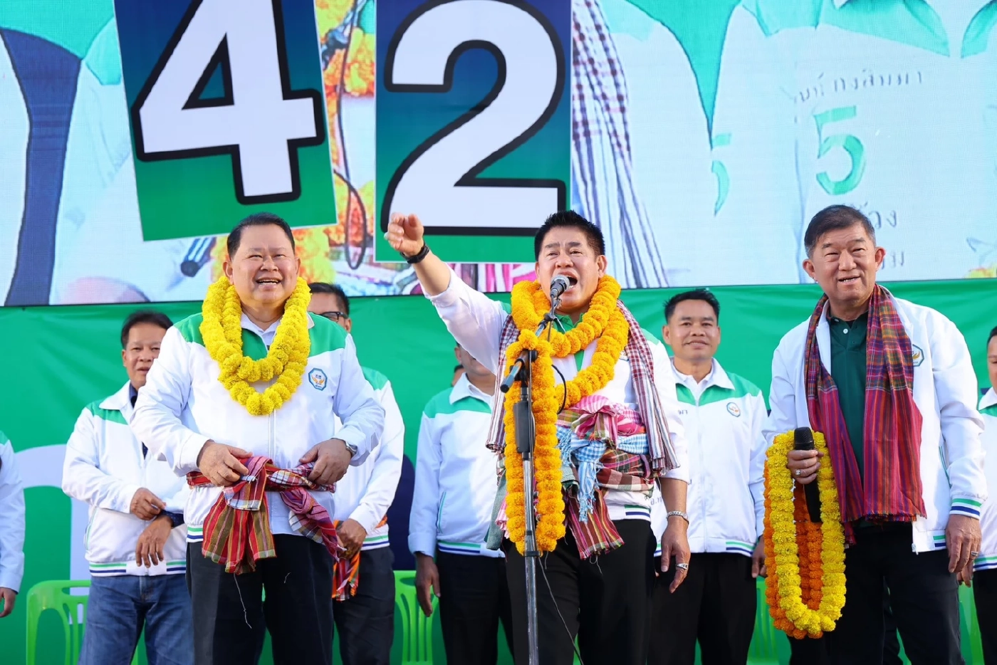 "ร.อ.ธรรมนัส" เปิดปราศรัยหนองบัวลำภู มั่นใจปักธง 3 เขต