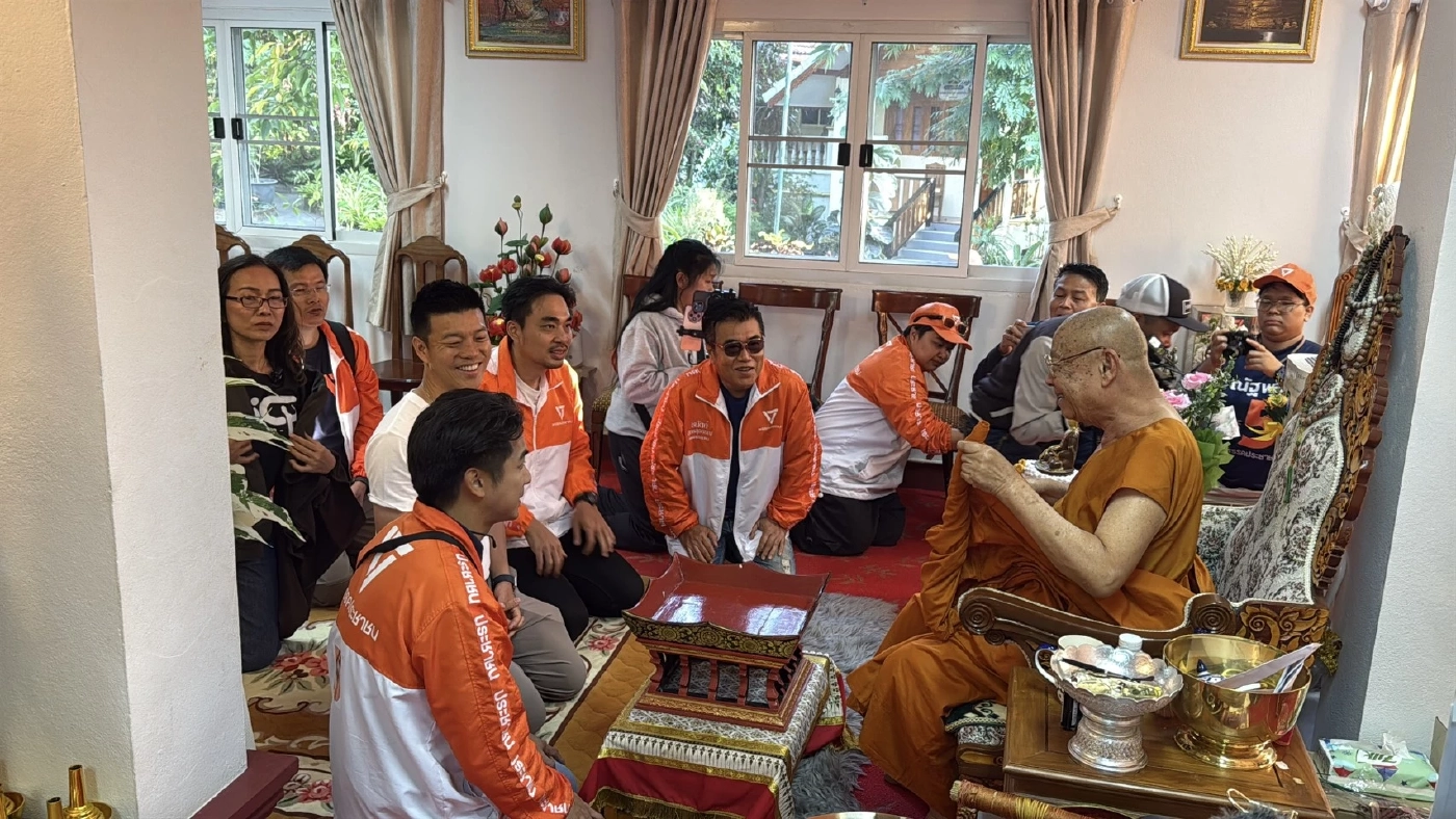 “เท้ง” ลั่นกวาด 10 เขต ชม. ย้ำไม่โหวต “อนุทิน” ไม่ร่วม รบ.“กล้าธรรม”