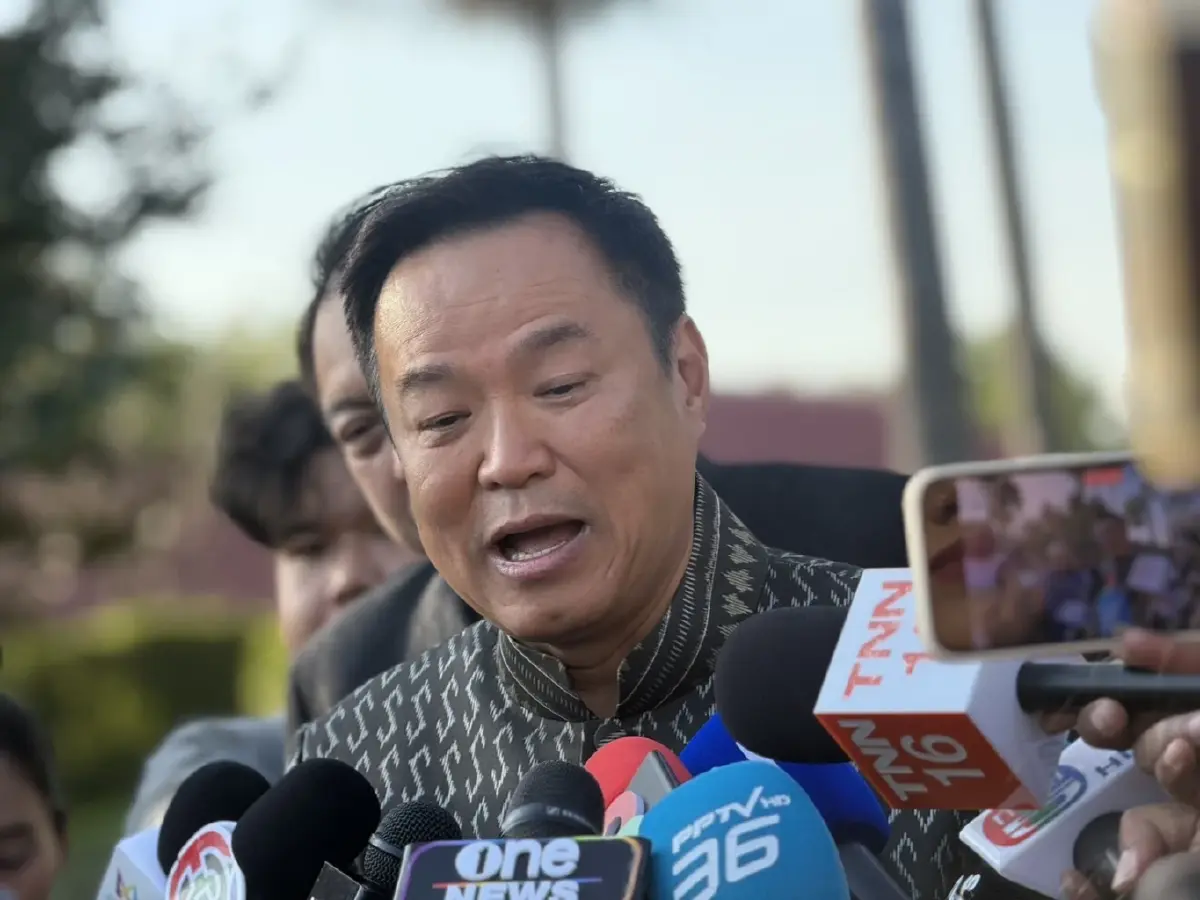 นายอนุทิน ชาญวีรกูล นายกรัฐมนตรี และ รมว.มหาดไทย