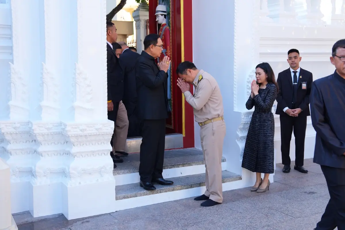 “ลุงตู่” ให้กำลังใจ “อนุทิน” แนะนำขอให้อดทน แก้ปัญหาชายแดน