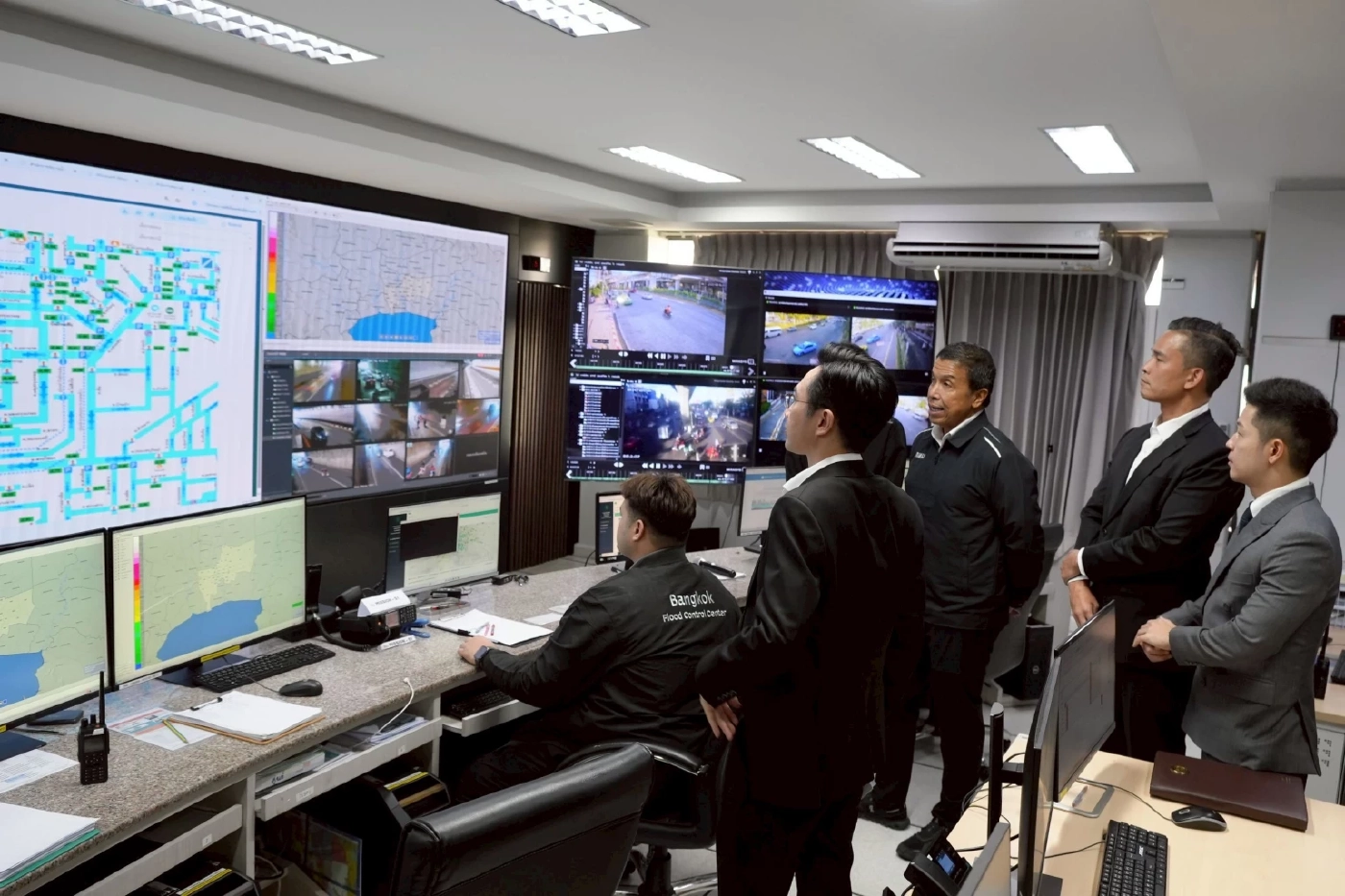 "ยศชนัน" หารือ "ชัชชาติ" เชื่อมต่อรัฐบาลอย่างไร้รอยต่อ - ดันรถไฟฟ้า 20 บาท  - แก้ปัญหายาเสพติด