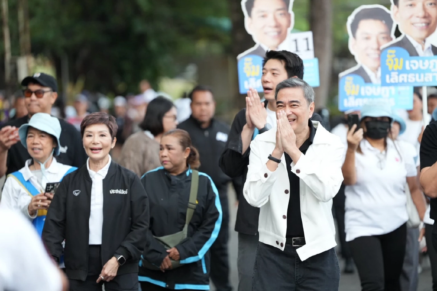 "อภิสิทธิ์-กรณ์" คืนถิ่น "สาทร" ช่วย "ดร.จั๊ม-เจษฎา" หาเสียง