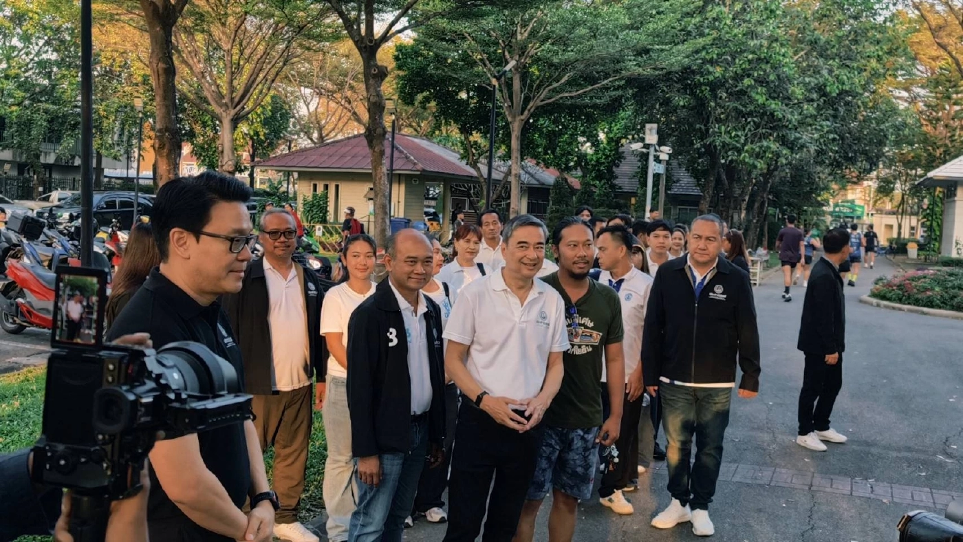 "อภิสิทธิ์" ย้ำกล่องสุ่ม พท.ไม่มีความจำเป็น แนะไปพัฒนาทักษะ ปชช.