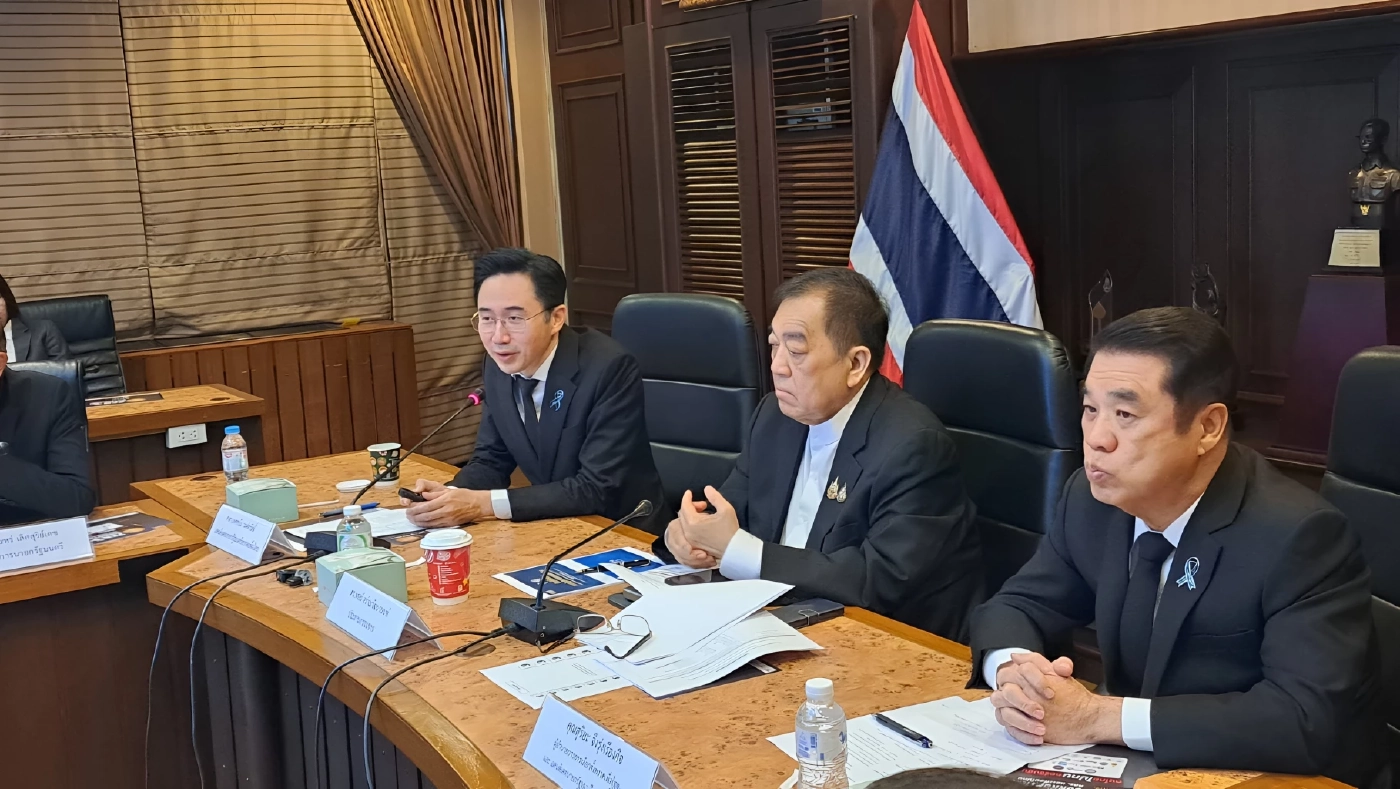 "ยศชนัน" หารือ "สภาหอการค้าฯ" แนะนำนโยบาย เพิ่มเครื่องยนต์เศรษฐกิจใหม่