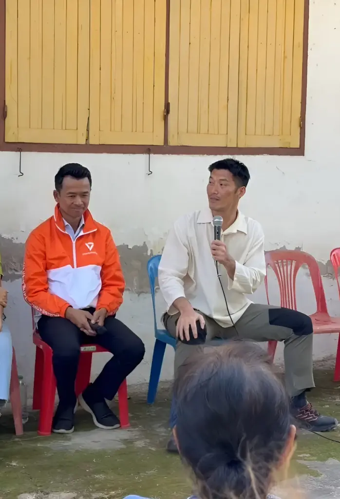 เปิดคลิป! "ธนาธร" อ้อนชาวอุบล ขอโอกาส "คนรุ่นใหม่บริหารประเทศ"