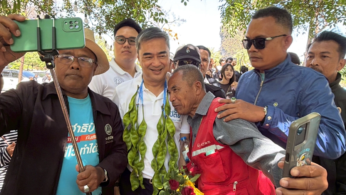"อภิสิทธิ์" ขอคะแนนชาวพังงา ย้ำ "ประชาธิปัตย์เหมือนสมบัติคนใต้"