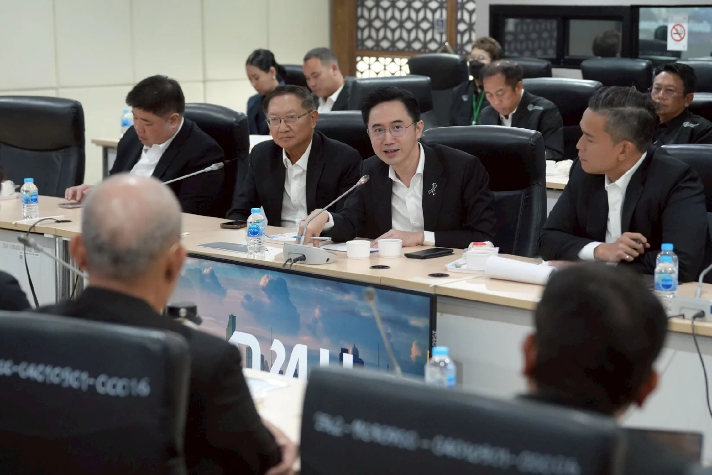 "ยศชนัน" หารือ "ชัชชาติ" เชื่อมต่อรัฐบาลอย่างไร้รอยต่อ - ดันรถไฟฟ้า 20 บาท  - แก้ปัญหายาเสพติด