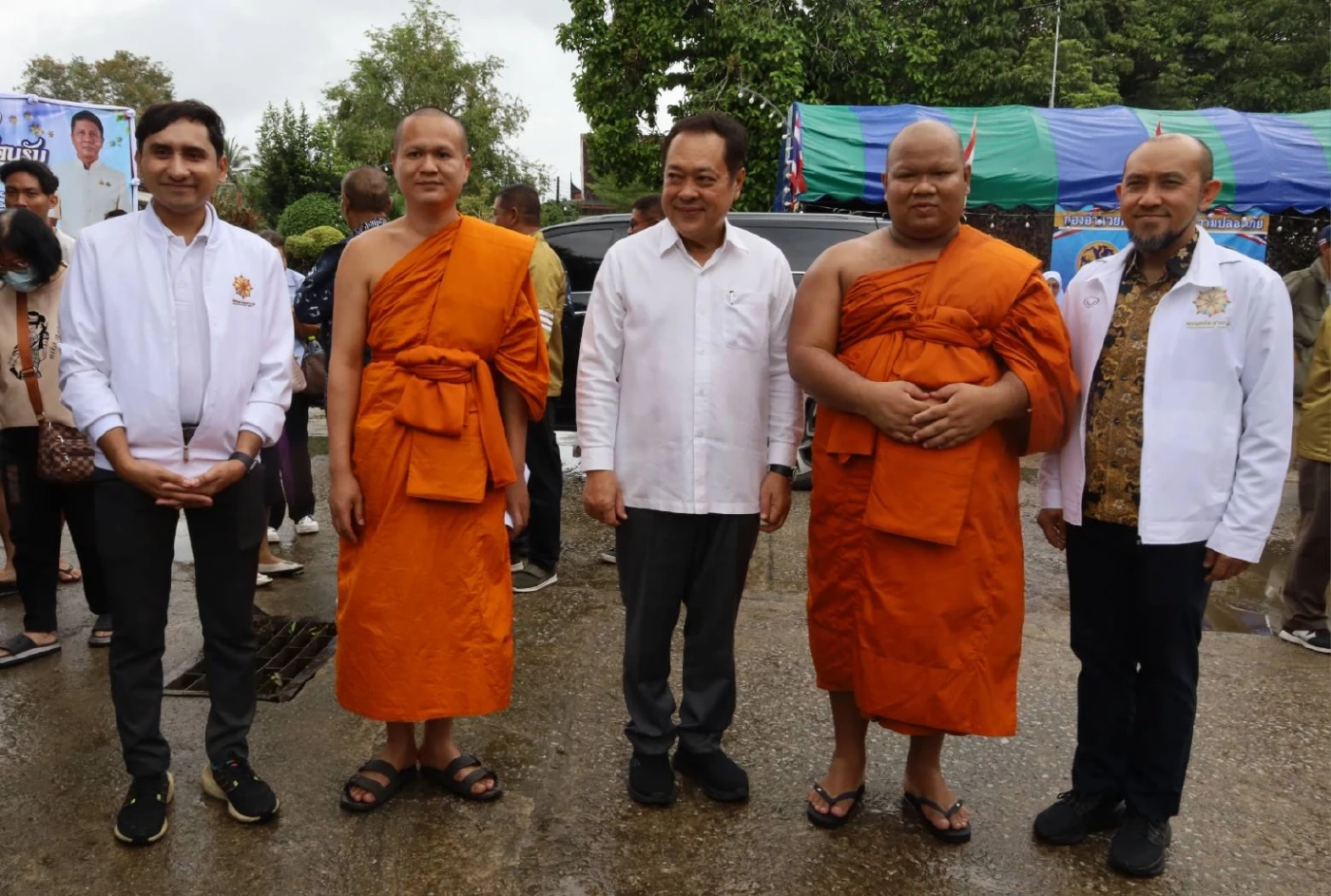 “ทวี” นำชาวนราธิวาส-มาเลย์ ร่วมมุทิตาจิต 88 ปี “เจ้าคุณพระธรรมวัชรจริยาจารย์”