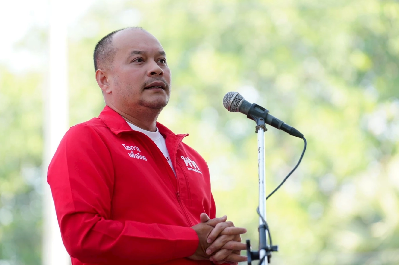 นายณัฐวุฒิ ใสยเกื้อ ผู้ช่วยหาเสียงพรรคเพื่อไทย 