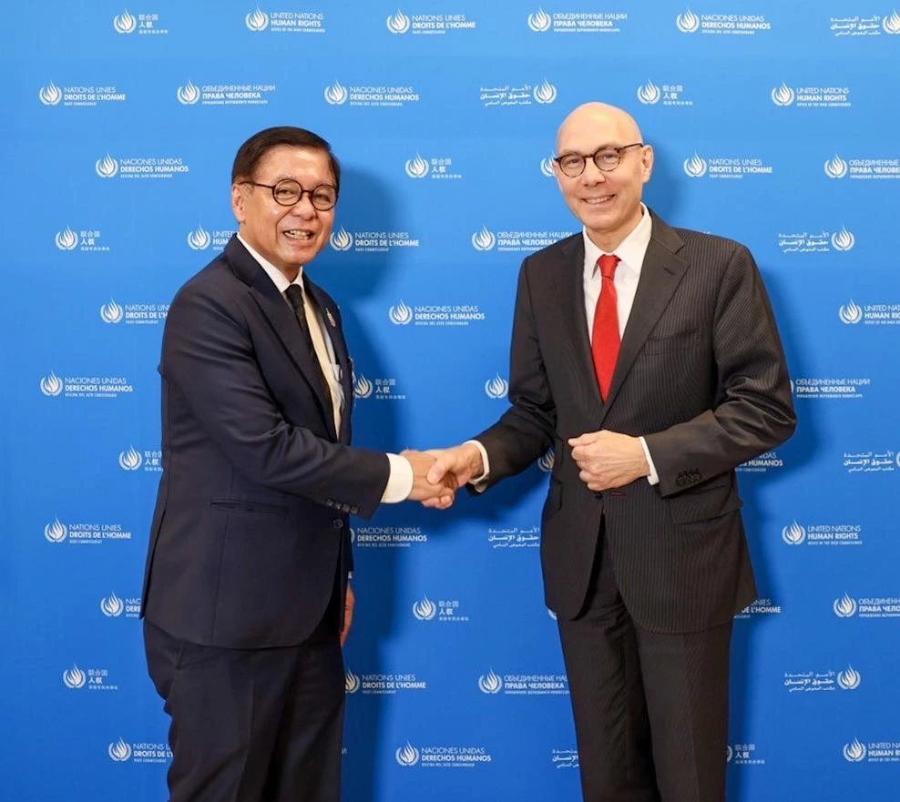 “สีหศักดิ์” เดินสายเยือนยุโรปแจงนานาชาติ-ย้ำไทยรักษาสันติภาพ