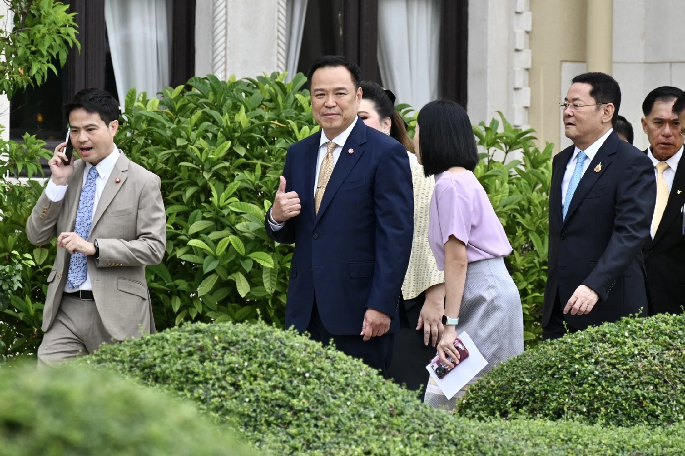 เปิดโผ ครม. รายชื่อ รอบใหม่ เก้าอี้ รมต.เริ่มชัด ใครนั่งกระทรวงไหน