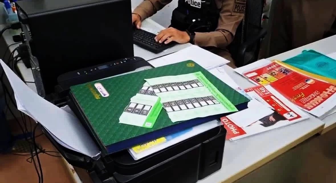 "อดีตนายทหาร" วัย 65 ปี ทำบัตรเลือกตั้งฉีกขาด ต่อหน้าเจ้าหน้าที่หน่วยเลือกตั้ง "เขต 1 ลำปาง"