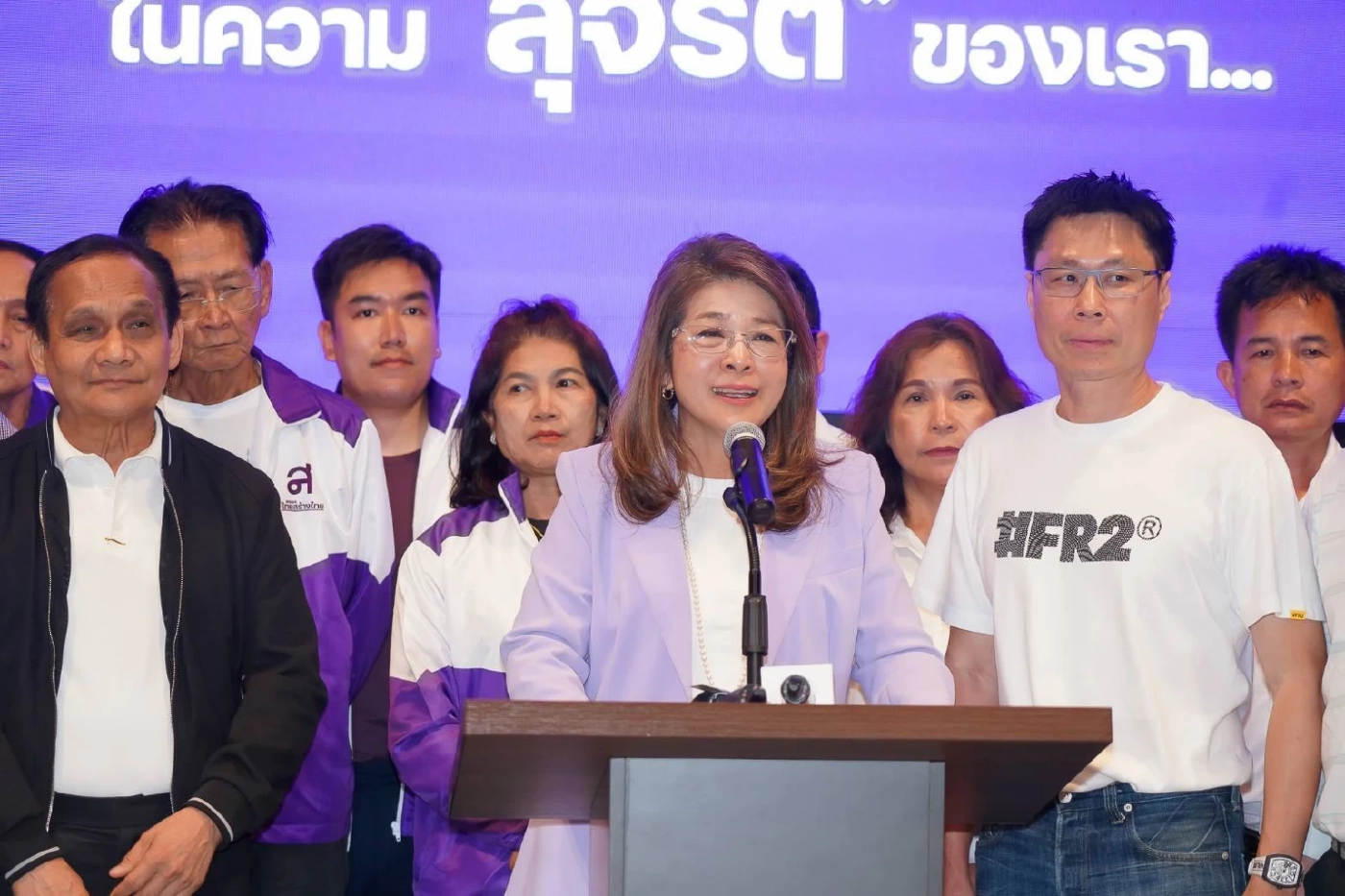 หญิงหน่อย ขอบคุณทุกคะแนนเสียง ชูแก้ รธน. เพิ่มอำนาจ ปชช. 5 หมื่นชื่อถอดถอนนักการเมืองโกง