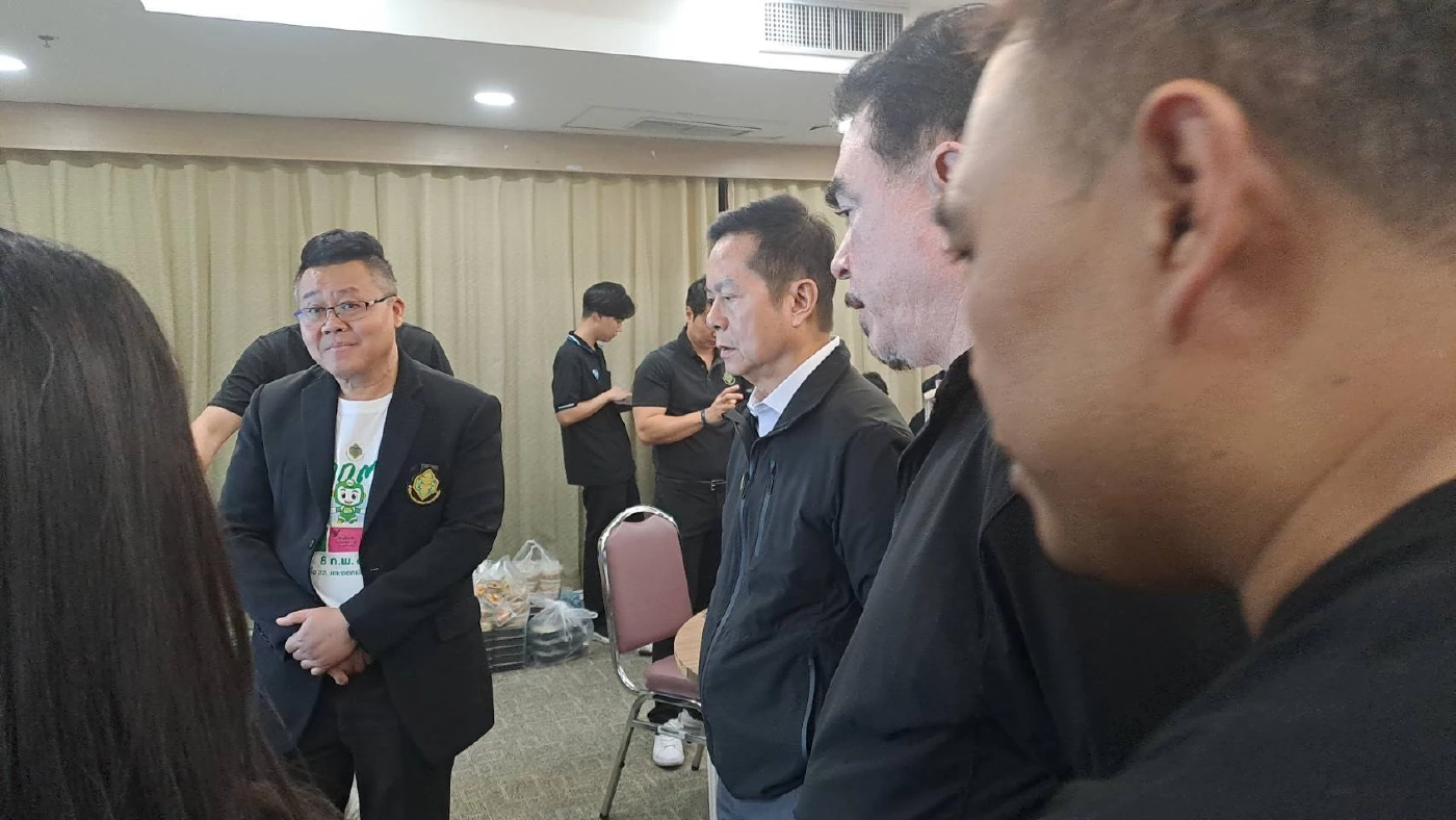 เหตุจากฝนตกหนัก! "ประธาน กกต." เกาะติดผลนับคะแนนทั่วประเทศ หลังระบบล่าช้าจากฝนถล่มกรุง (มีคลิป)