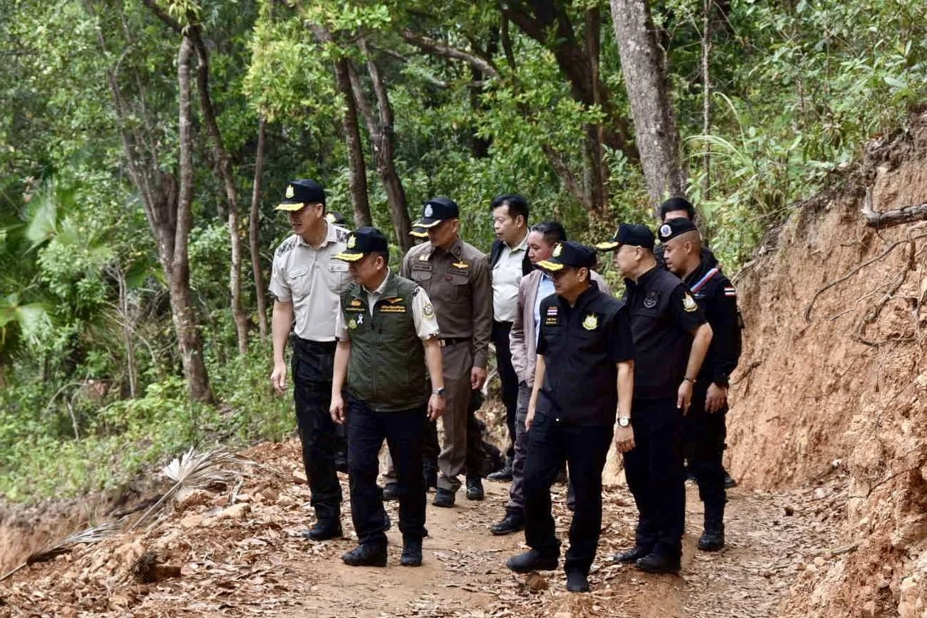 ลุยสอบรุกป่าแม่ยวม! ลักลอบเปิดถนน-โค่นไม้กลางเขตรักษาพันธุ์สัตว์ป่า