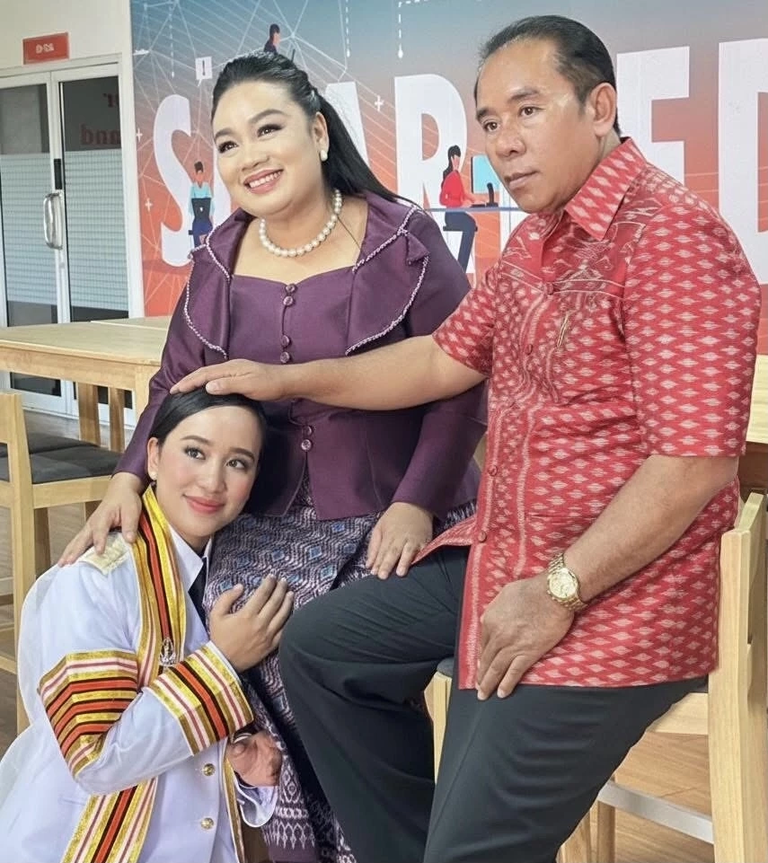 ดร.กิ่งแก้ว พร้อมครอบครัวตระกูล “บุญศล”