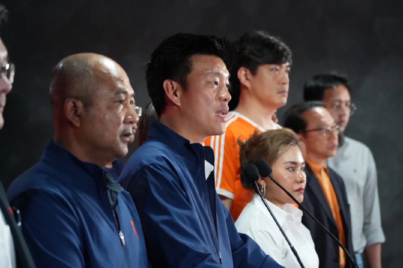 OPINION : ส้มอ่อนแรง? มรสุมสองเดือนของพรรคประชาชน