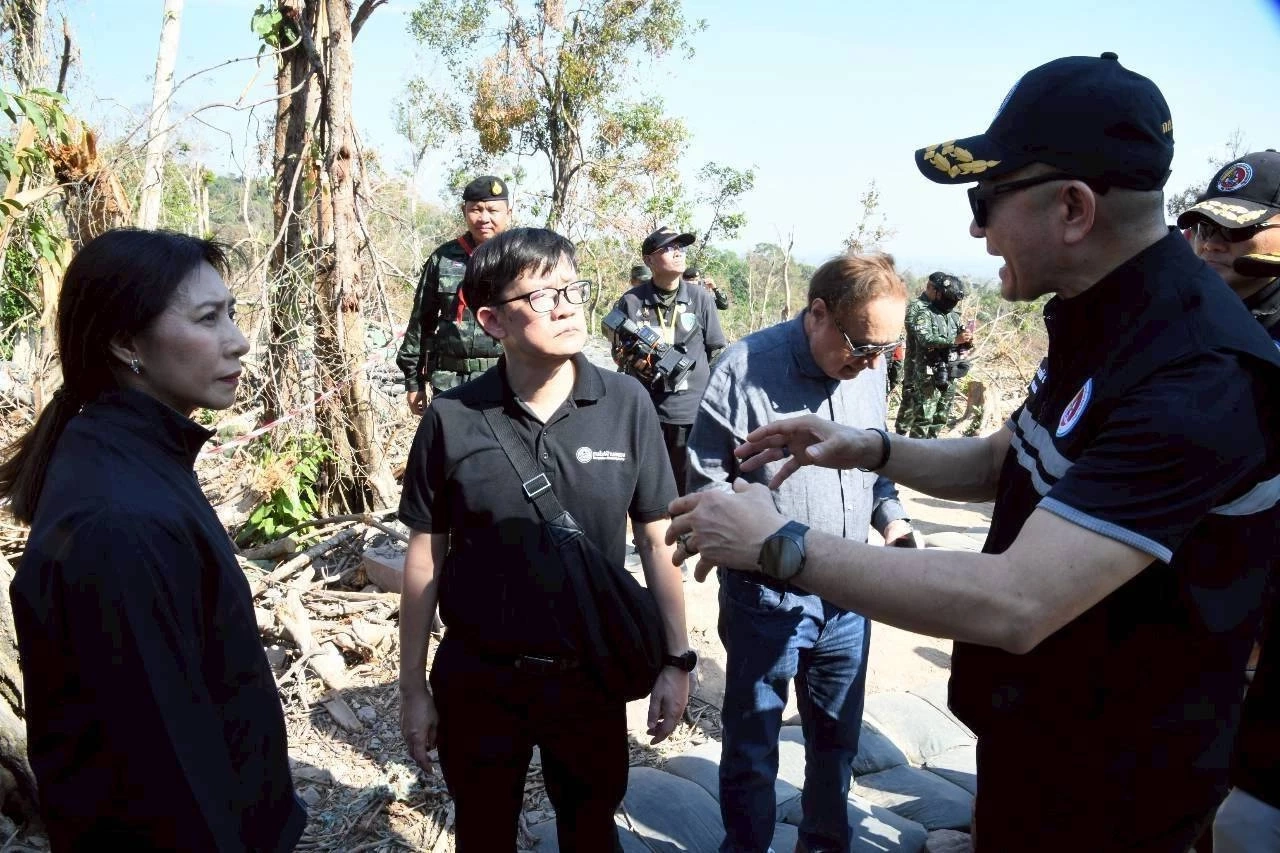 MEA ร่วมสนับสนุนความมั่นคงชายแดนอย่างต่อเนื่อง มอบท่อคอนกรีตมาตรฐานสูง สร้างหลุมหลบภัยแก่กองทัพบก ณ จังหวัดสุรินทร์