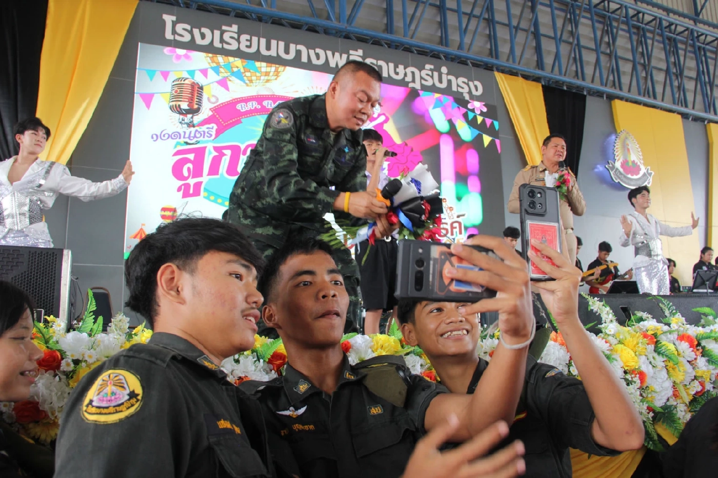 “บิ๊กกุ้ง” บรรยายพิเศษ นักเรียน บ.พ.ปลูกฝังรักชาติ ศาสนา พระมหากษัตริย์