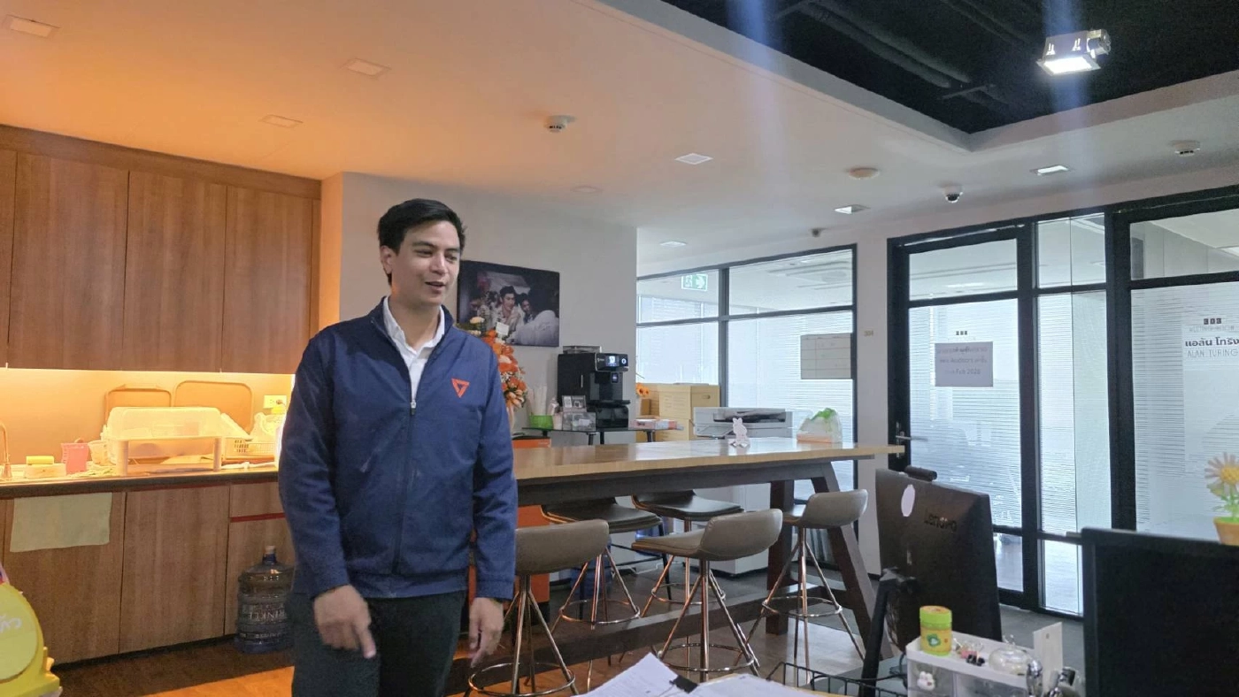 “พริษฐ์” โต้กลับ “แก้วตา” ยันพรรคประชาชนไม่เคยทำ “ไอโอ”