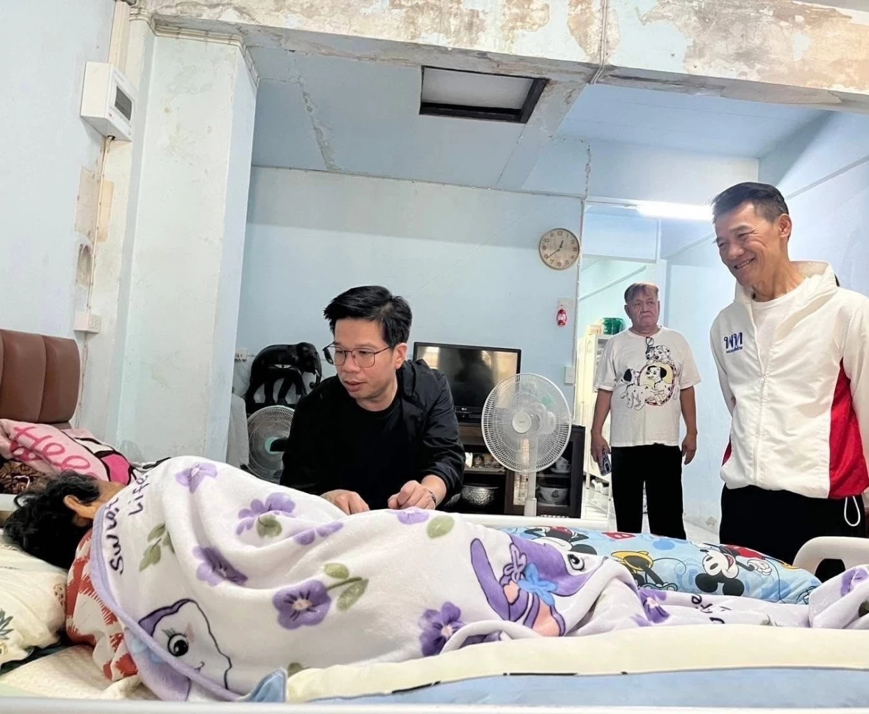 "สุรชาติ" ขอคน กทม.เลือกผู้แทนรับใช้ ปชช.ทำงานเชิงบวก