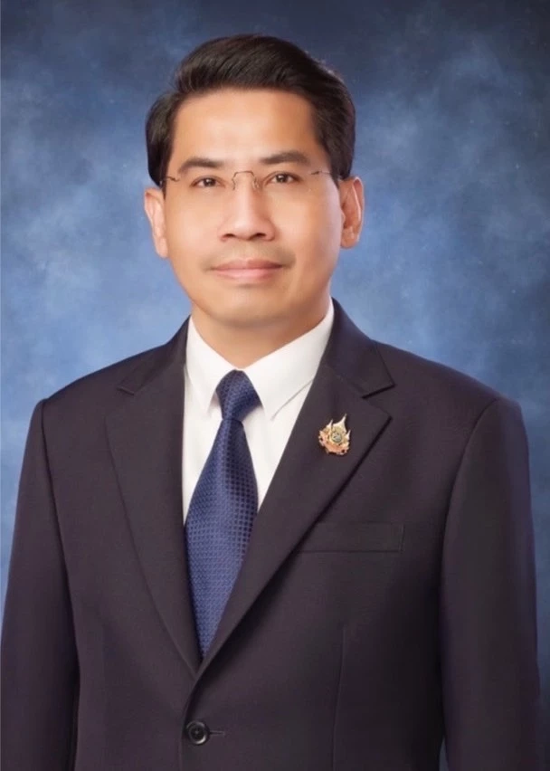 ดร.ณัฐวุฒิ  วงศ์เนียม  นักกฎหมายมหาชน  อดีตคณะอนุกรรมการวินิจฉัยปัญหาและข้อโต้แย้ง กกต. ชุดที่ 12 ในปี 2562-2564