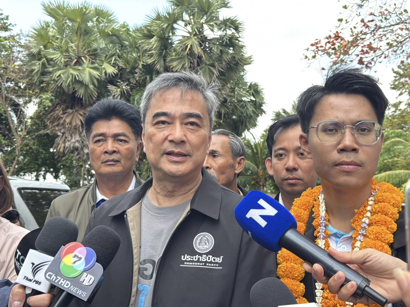 "อภิสิทธิ์" ย้อนถามคลิปเสียงยังเสียงคล้าย "ศักดา" ใช่ไหม? - จี้หน่วยงานสอบ