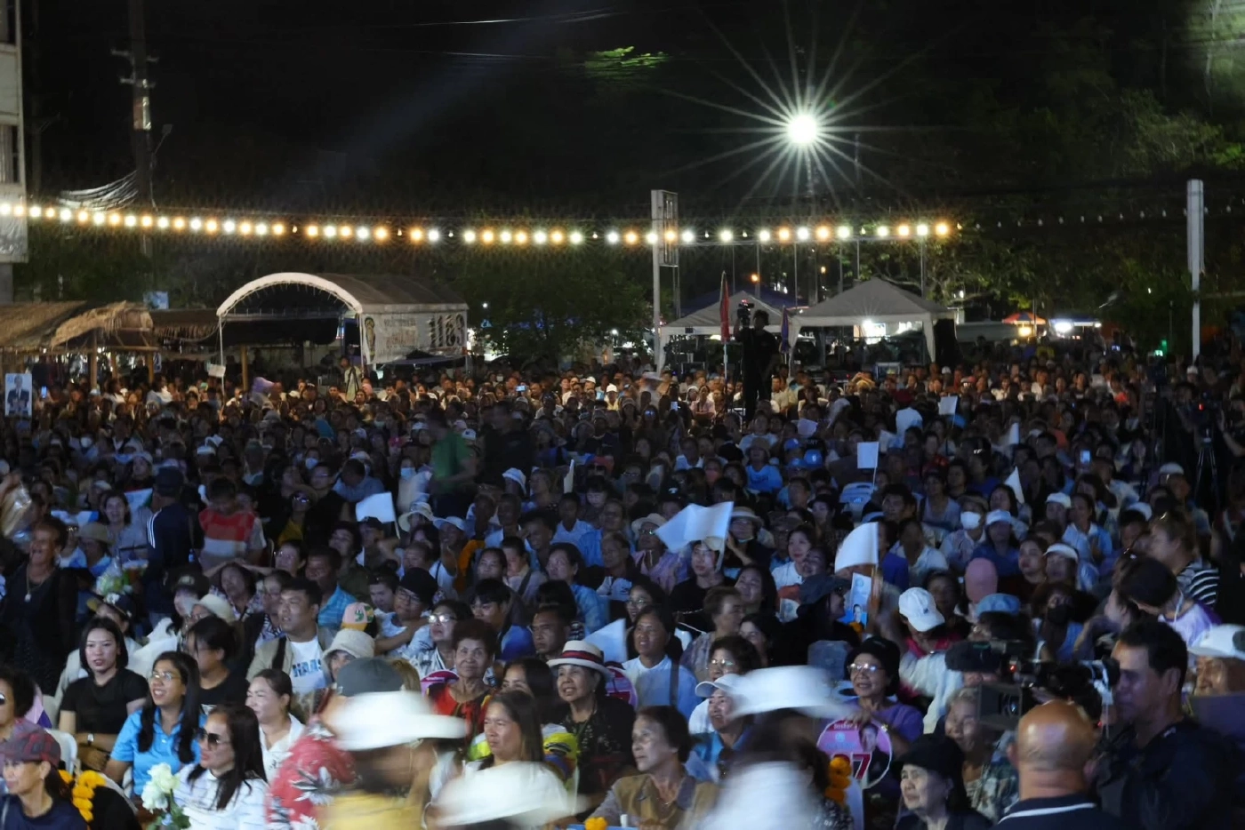 "อภิสิทธิ์" ลั่น! "ปชป สมบัติพ่อเฒ่า" ปลุก"นครศรีฯฟ้า"