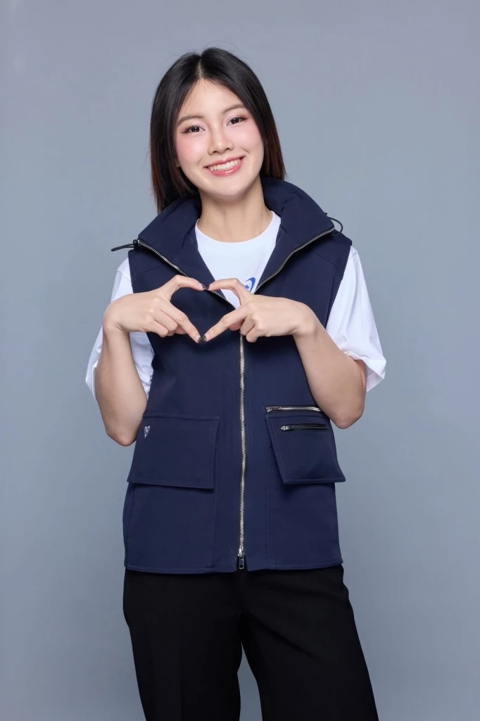 พลอย ณัฐธิดา เล็กอุดากร