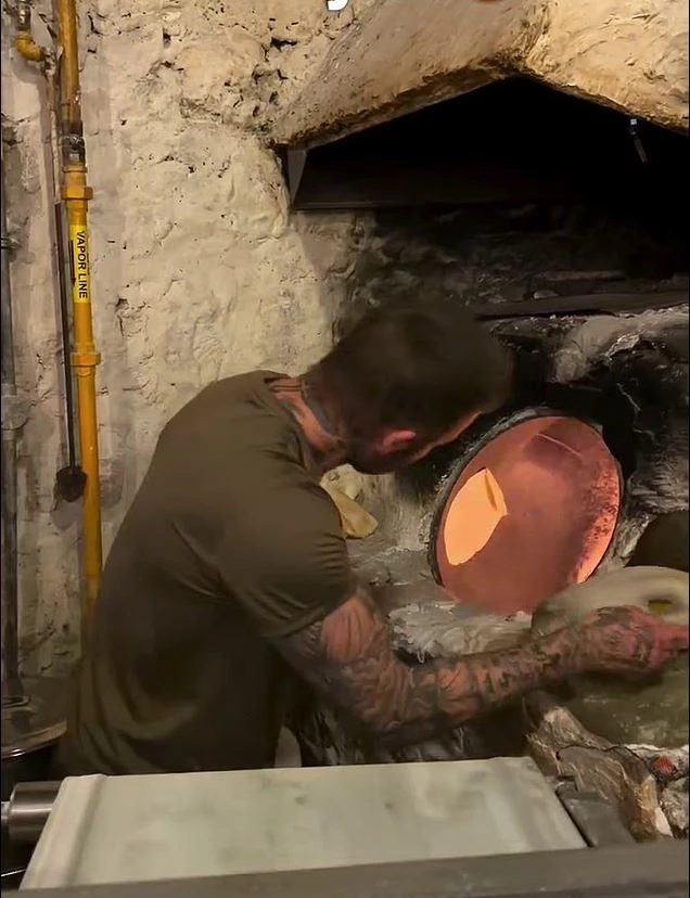 รอยร้าวลึก! "บรู๊คลิน" ลบรอยสัก "DAD" ออกจากแขน