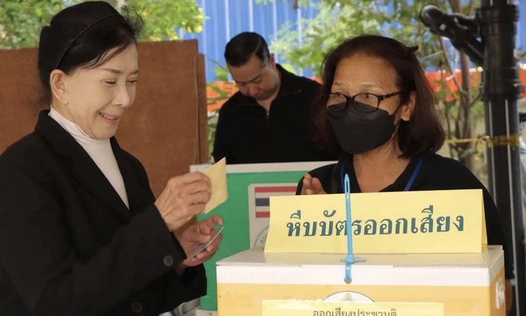 “ธนกร” และแกนนำ ภท.ทำหน้าที่เลือกตั้ง เช่นเดียวกับแกนนำพรรคคู่แข่ง