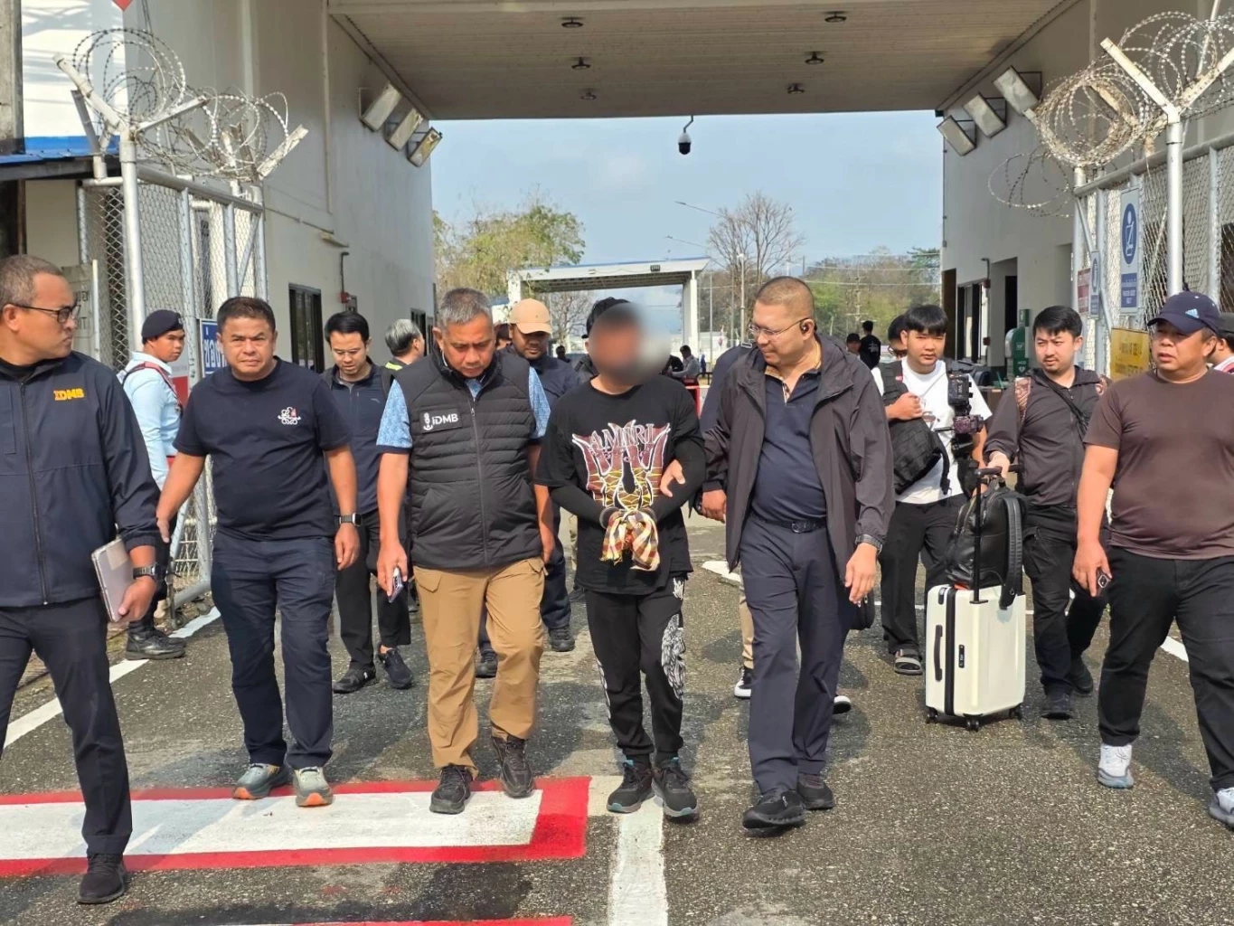 ย้อนเส้นทางหลบหนี โจรหมวกฟาง จุดเอาทองไปขายให้ใคร ที่ไหน?