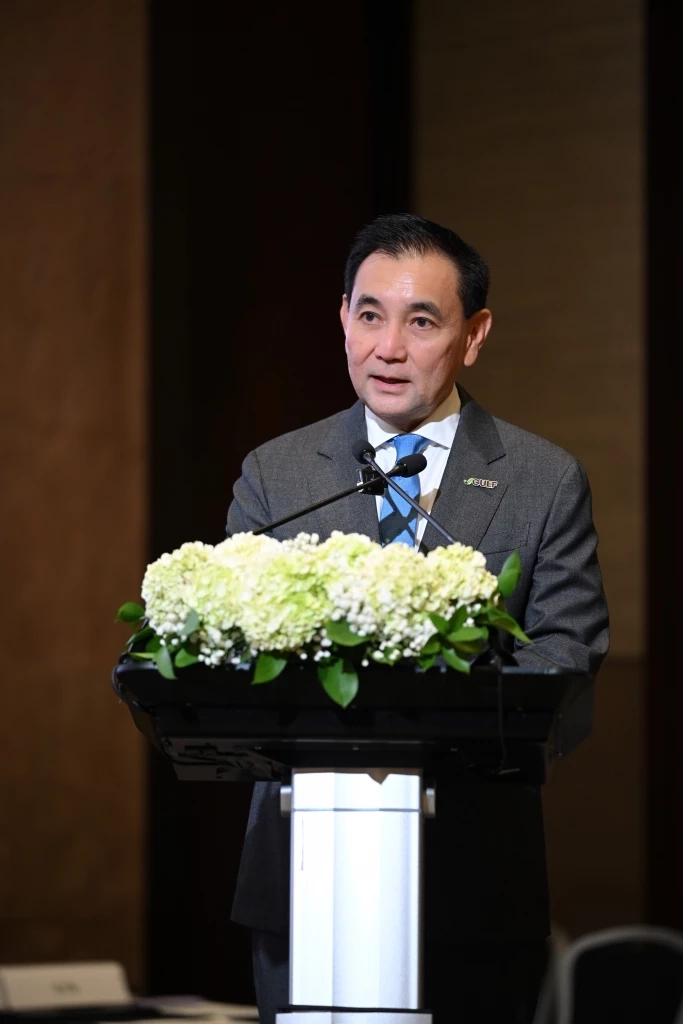 นายสารัชถ์ รัตนาวะดี ประธานเจ้าหน้าที่บริหาร บริษัท กัลฟ์ ดีเวลลอปเมนท์ จำกัด (มหาชน)