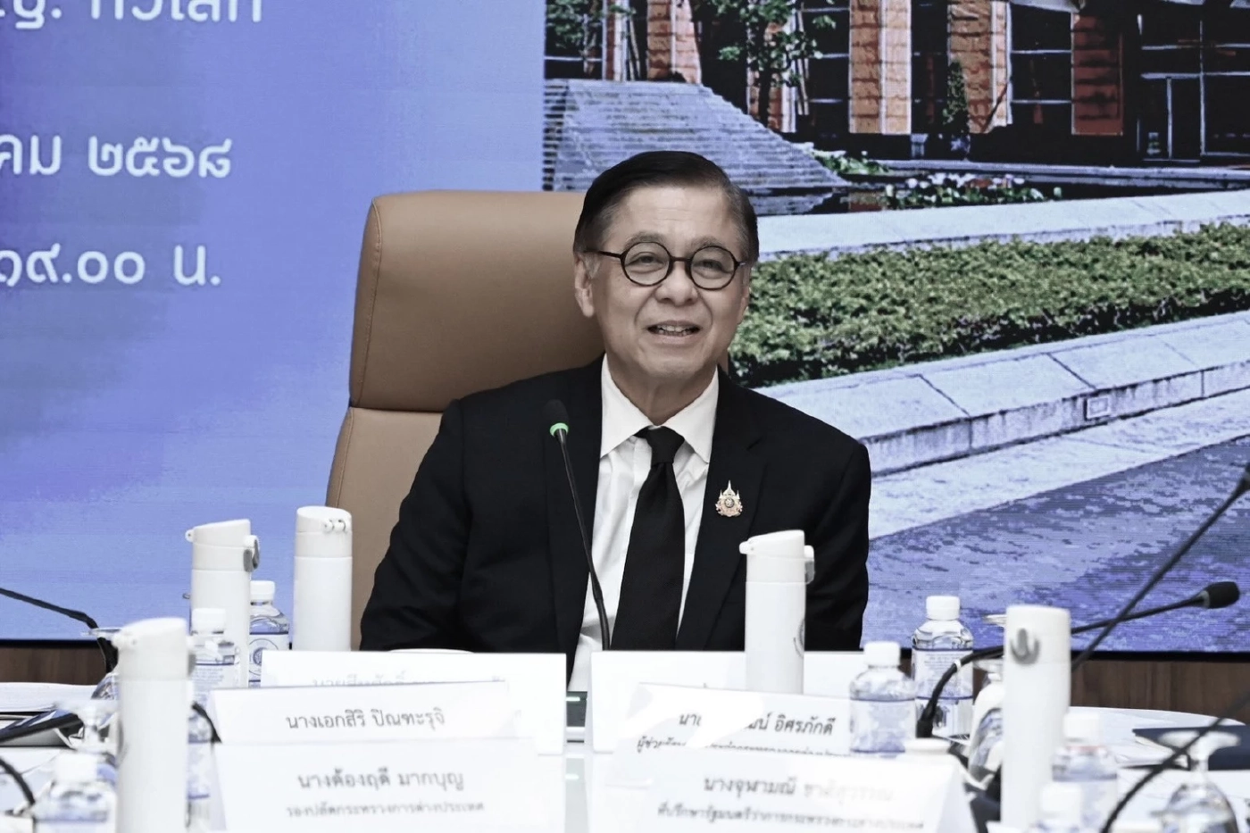 “สีหศักดิ์” ตั้งวอร์รูม กต.ติดตามสถานการณ์ตะวันออกกลาง