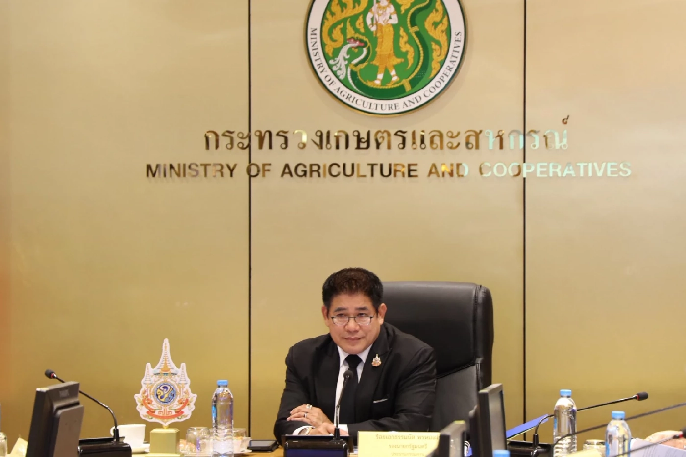 ร.อ.ธรรมนัส พรหมเผ่า ประธานที่ปรึกษาพรรคกล้าธรรม