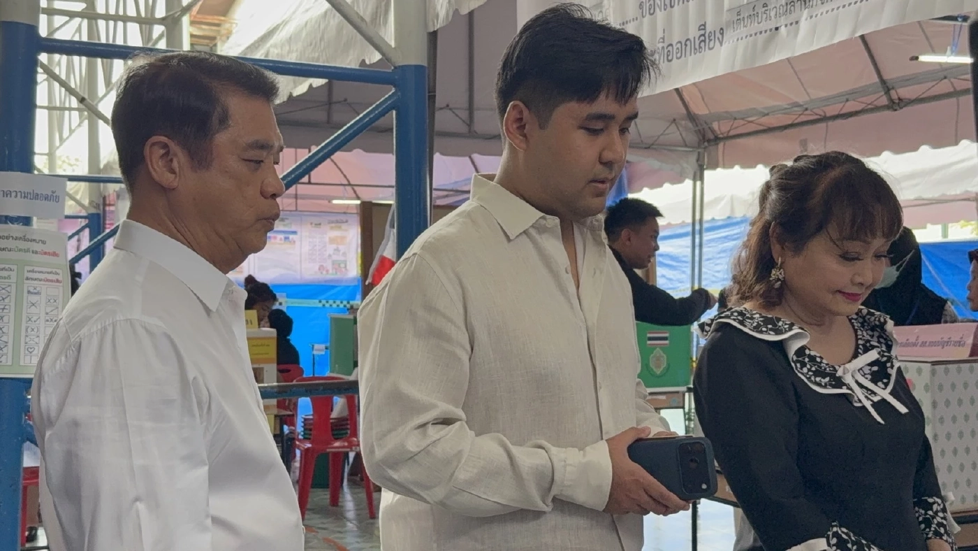 “ธนกร” และแกนนำ ภท.ทำหน้าที่เลือกตั้ง เช่นเดียวกับแกนนำพรรคคู่แข่ง