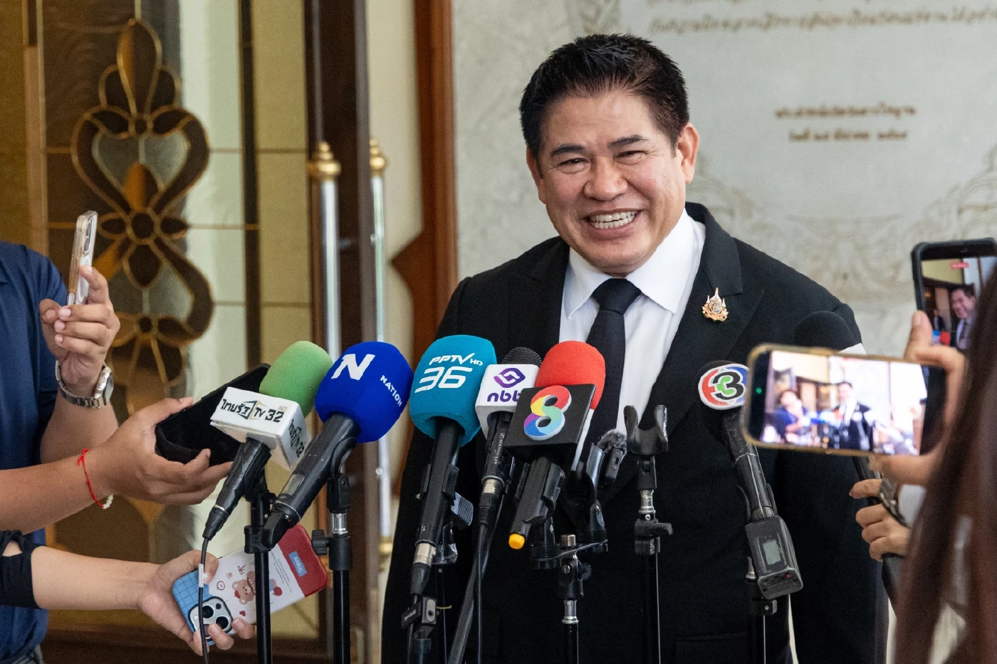 "ธรรมนัส" ย้ำยังไร้สัญญาณ "ร่วมรัฐบาล" พร้อมเป็น "ฝ่ายค้าน" หากตกขบวน อย่าดึง "เนวิน" มาเกี่ยวข้อง