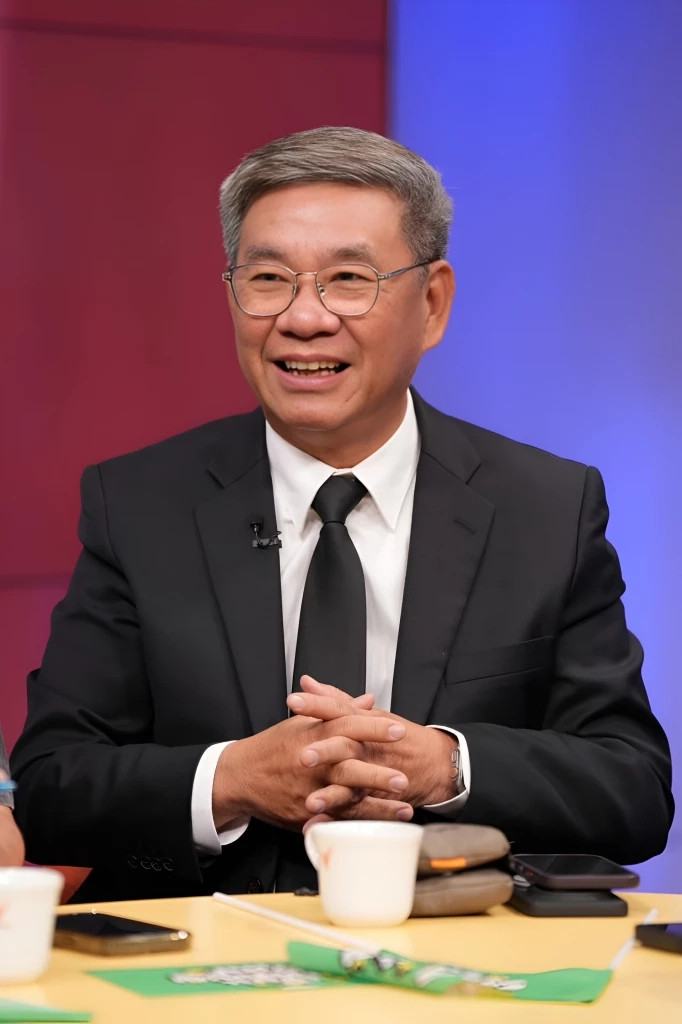 "อดีต กกต." ย้ำ "รหัส-บาร์โค้ด" บน "บัตรเลือกตั้ง" มีไว้ป้องกันการ "ปลอมแปลง" หากตรวจสอบหาคนลงคะแนนได้ "จบเลย"